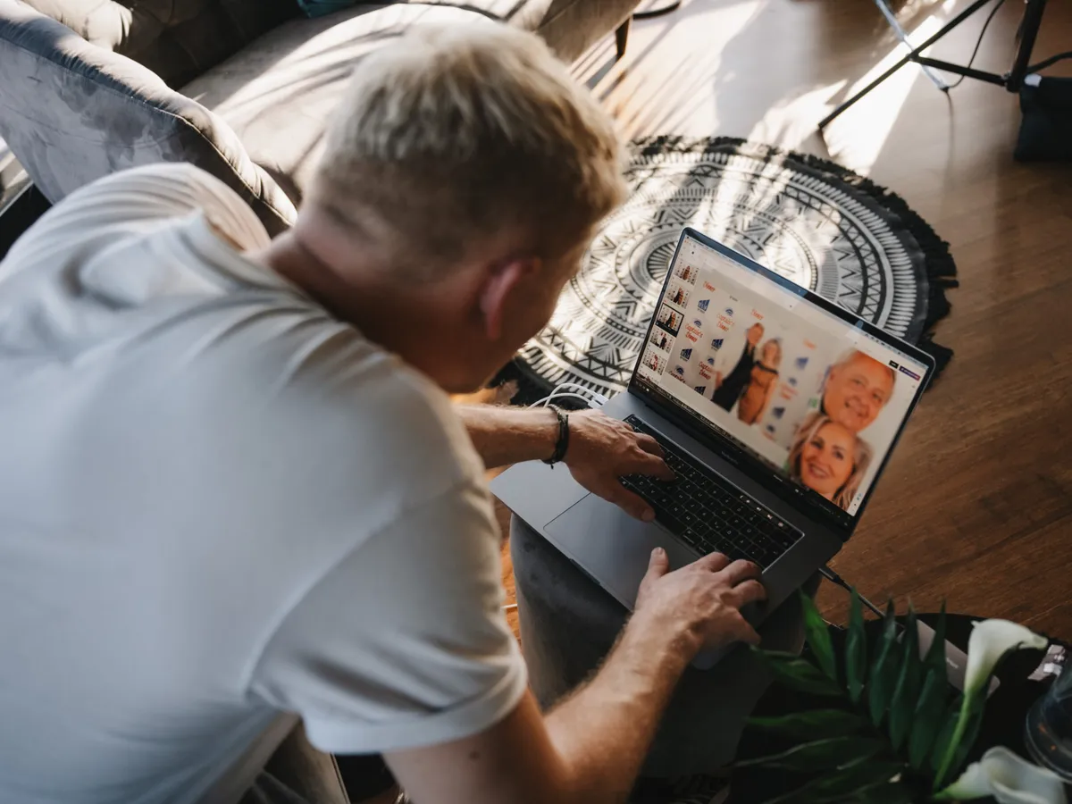 Eventfotografie vom Mitarbeitersommerfest mit Same-Day-Delivery der Bilder.
